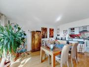 Paris XIXe Bel appartement de cinq pièces Vue dégagée...