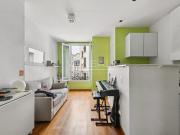 PARIS XVe Place du General Beuret Appartement deux...