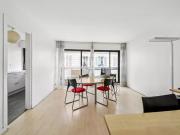 Paris XVe Volontaires / Vaugirard: Studio lumineux avec...