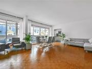 PARIS XVIe Appartement familial avec balcon