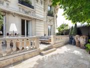 PARIS XVIe Foch, rez de jardin 248 m² avec 78 m² de jardin