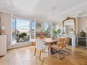 Paris XVIème Appartement familial vue dégagée