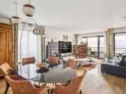 Paris XVIIe Appartement familial avec terrasse. vue dégagée