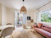 Paris XVIIe Batignolles Deux pièces avec jardin