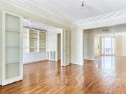 Paris XVIIe Boulevard de Courcelles / Renaudes. 80 m² de...