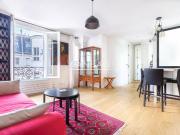 Parix VIe DAUPHINE / PONT NEUF Charmant 2 pièces sur cour Parix VIe DAUPHINE / PONT NEUF Charmant 2 pièces sur cour