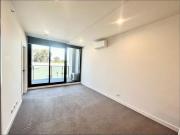 Park Avenue Brand New One Bedroom and Study In South...