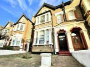 Park Avenue, London, Studio Apartment For