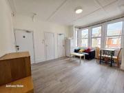 Park Avenue, Palmers Green, N13