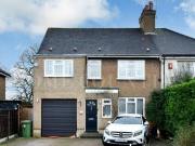 Park Avenue, Potters Bar, 4 Bedroom Semi detached