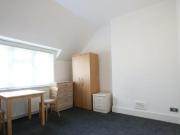 Park Avenue, Willesden Green, Studio Flat For