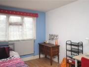 Park Barn Drive, Guildford, Surrey GU2, 3 bedroom flat...