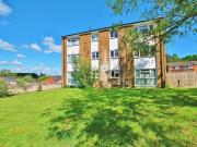 Park Barn Drive, Guildford, Surrey GU2, 3 bedroom flat...