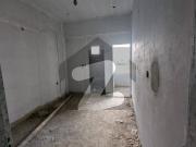 Park facing 3 bedroom lounge apartment with a lift in a...
