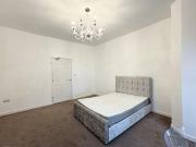 Park Road, Nottingham NG7, 2 bedroom flat to rent...