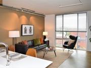 Park Triangle Stratford with Den