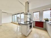 PARKBLICK! SCHÖNE 2 ZIMMER WOHNUNG + GROSSER TERRASSE