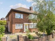 Parkfields Avenue, West Wimbledon, 2 Bedroom Apartment