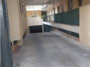 Parking Amplio en la calle Leones