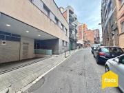 PARKING CENTRICO EN FINCA MODERNA CON ASCENSOR