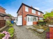 2 bedroom flat for sale in Tonbridge Road, Reddish,...