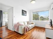 Parkside Charm in the Heart of Ripponlea