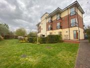 Parkside House, Hillingdon UB10, 2 bed flat to rent,...