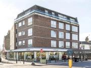 Parkside House, London, SW19 1 bed flat to rent £1,700...