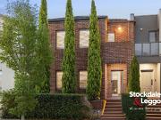 Parkside Living in a Prime Lifestyle Location