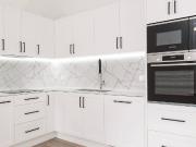 Parkside Living in Convenient Location