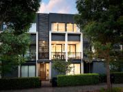Parkside living overlooking Alphington Park