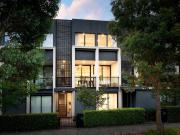Parkside living overlooking Alphington Park