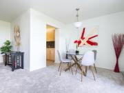 Parkside Plaza 1 Bedroom 1 Bath Reno 1Bed1BathR D...