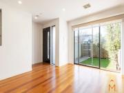 Parkside Prestige in Bentleigh