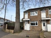 Parkside Road, Hounslow TW3, 4 bed semi detached house...