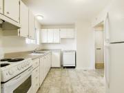Parkwood Hills Townhomes & Garden Homes 2 Bedroom...