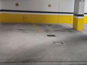 Parqueadero cubierto y seguridad en renta ubicado en Av....