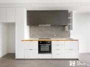 Partly furnished apartment in Carlton!