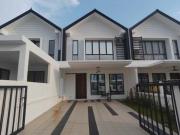 PARTLY FURNISHED Setia Alam Sari Avis 2 Bangi Double...