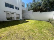 Paseos del Bosque: Residencia familiar nueva con amplio...