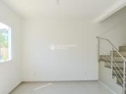 Patio com churrasqueira. Fase final da obra