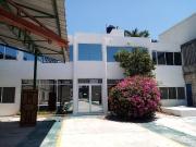 Patio con oficinas en RENTA San Agustín del Palmar