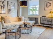 Patriot Square, London E2, 1 bed flat to rent, £6,977...