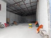 PavilhÃ£o com 200mÂ² e pÃ¡tio amplo