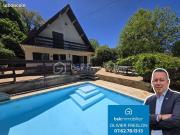 Pavillon 10 pièces 261 m²
