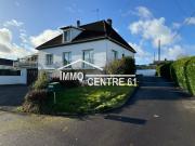 Pavillon 5 chambres 135m2, sous sol véranda et garages