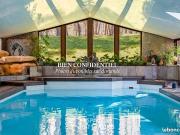 Pavillon 60 pièces 3300 m²