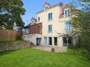 Pavillon 7 pièces 185 m²