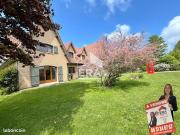 Pavillon 8 pièces 315 m²