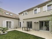 Pavillon moderne à vendre proche du Golf à Bussy Saint...